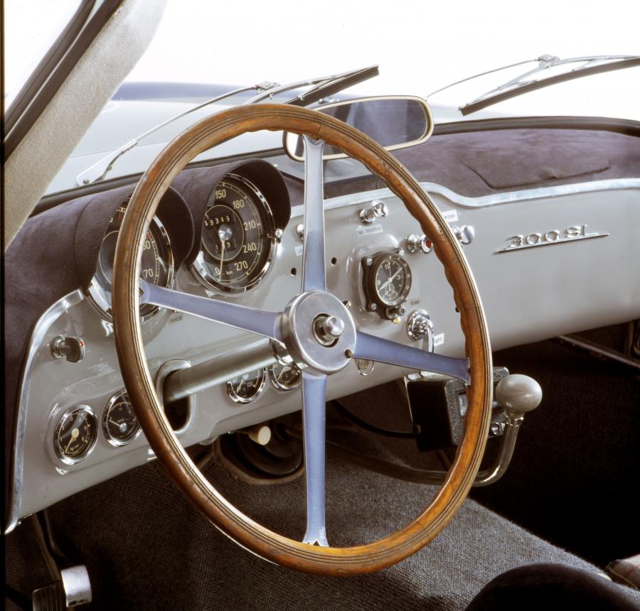  Mercedes-Benz 300 SL 1952 года  (фото 13 из 39)
